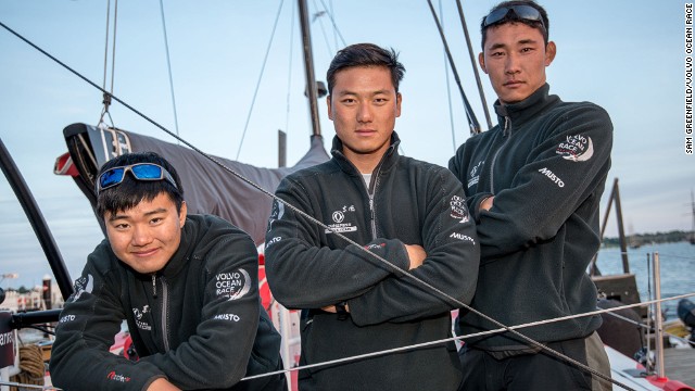 sailing-china-crew