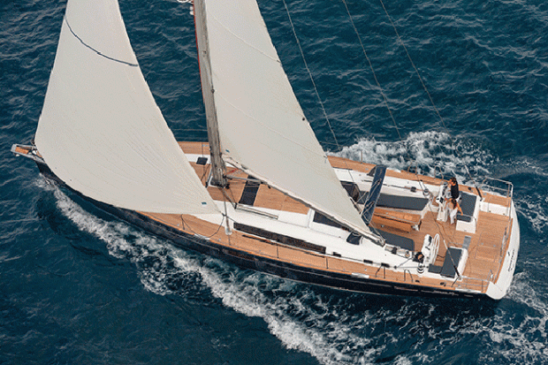 OCEANIS60_0831-AA511-620x413