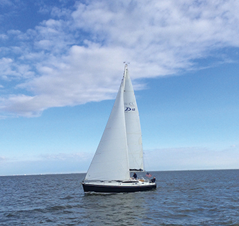 Delphia-40-sailing