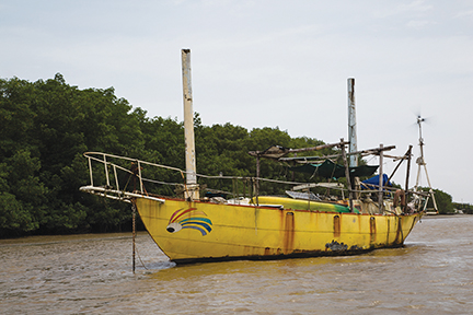 Liveaboard boat in Kourou