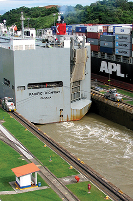 The car carrier Pacific Highway, barely fitting into the Mira Flores locks