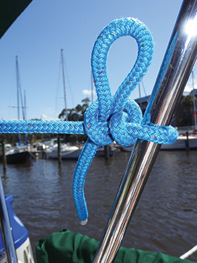 Double half hitch with quick release loop