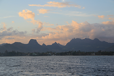 Mauritius - approaching coast